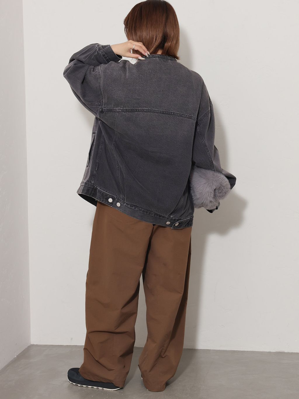 別注【LEVI'S】COLLARLESS XL TRUCKER BK：デニムジャケットの
