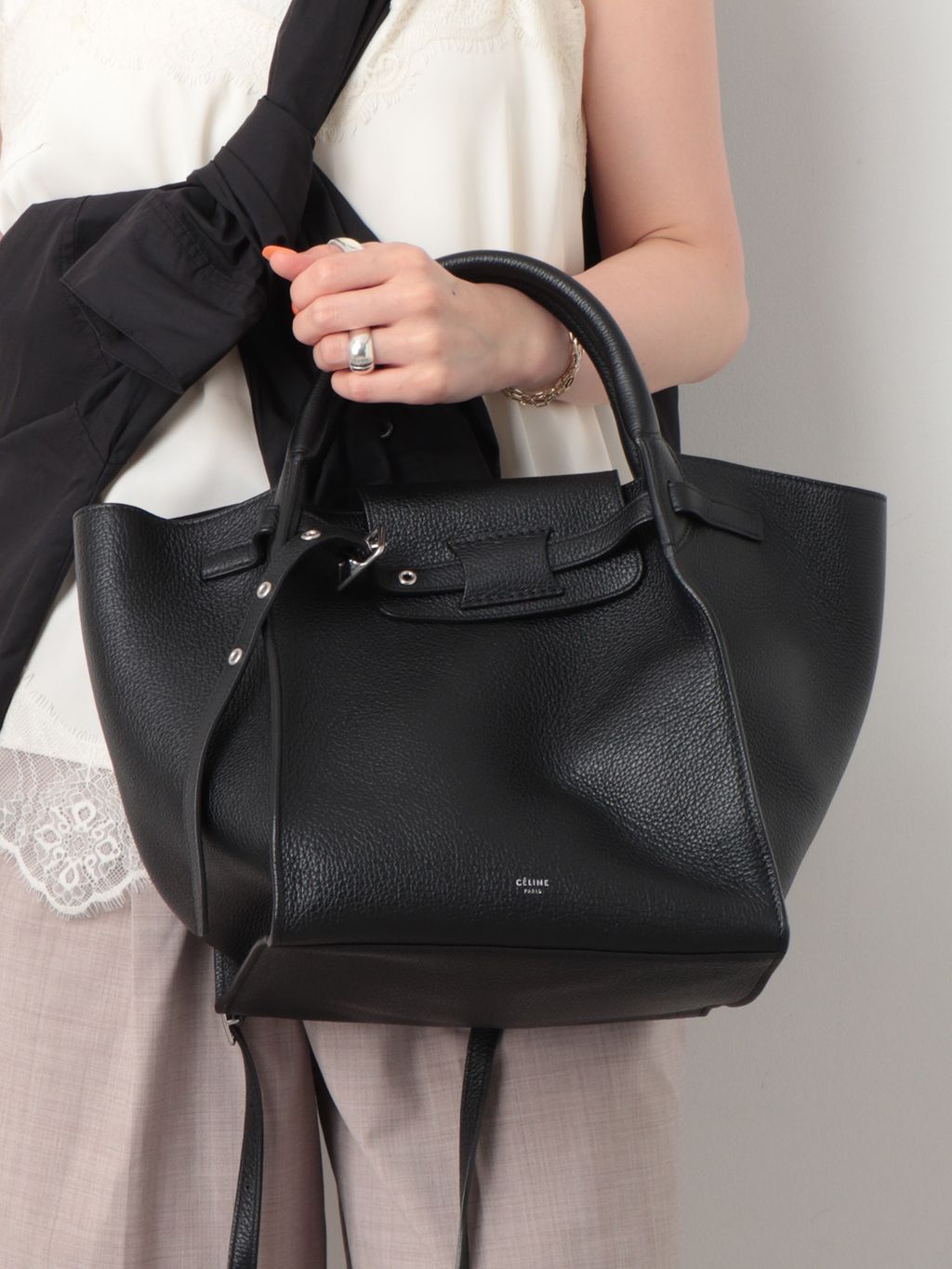 CELINE/セリーヌ】Big bag small 2wayのコーディネートスナップ（Rica