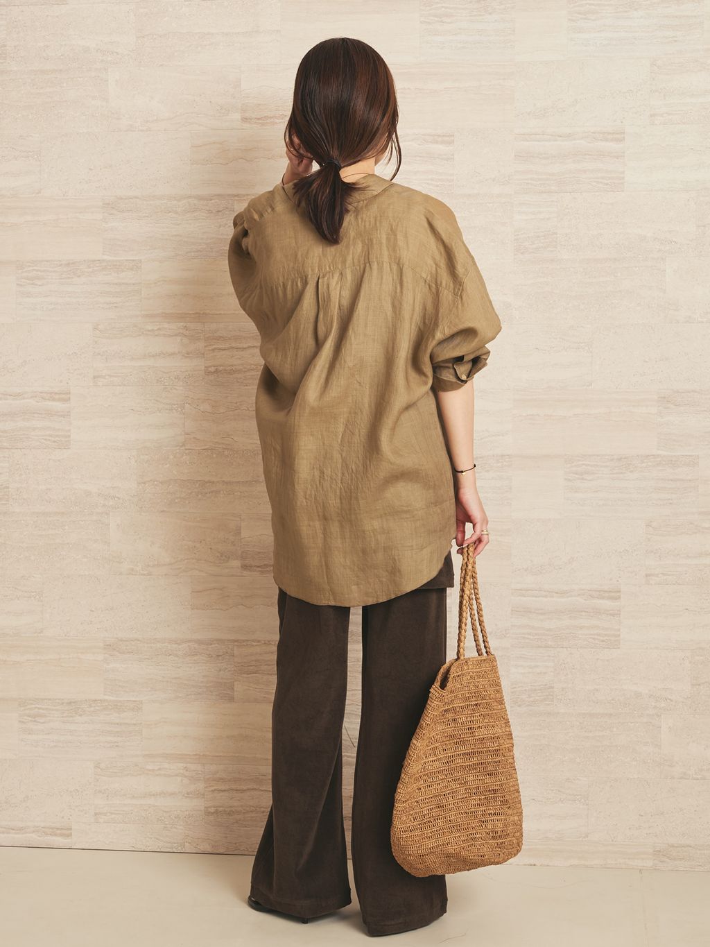 追加》RAFFIA BASKET バッグ 2のコーディネートスナップ（yoshie