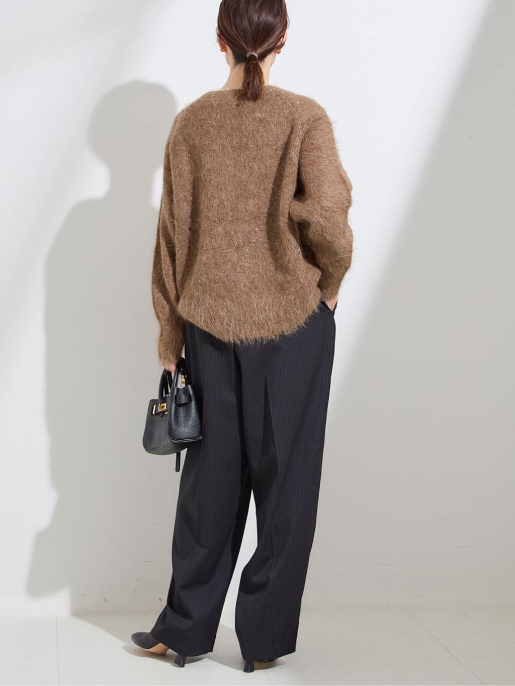 アルパカMIXスパンコールプルオーバーのコーディネートスナップ