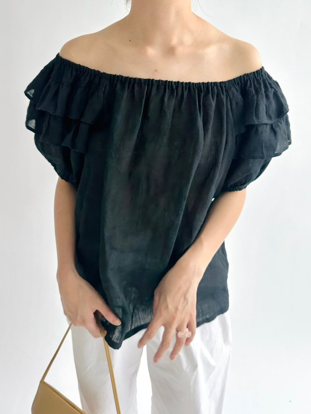 EDIT.FOR LULU 【hai/ハイ】Gigi top hai/ハイ】Nora Trousersのコーディネートスナップ（rio）｜EDIT. FOR