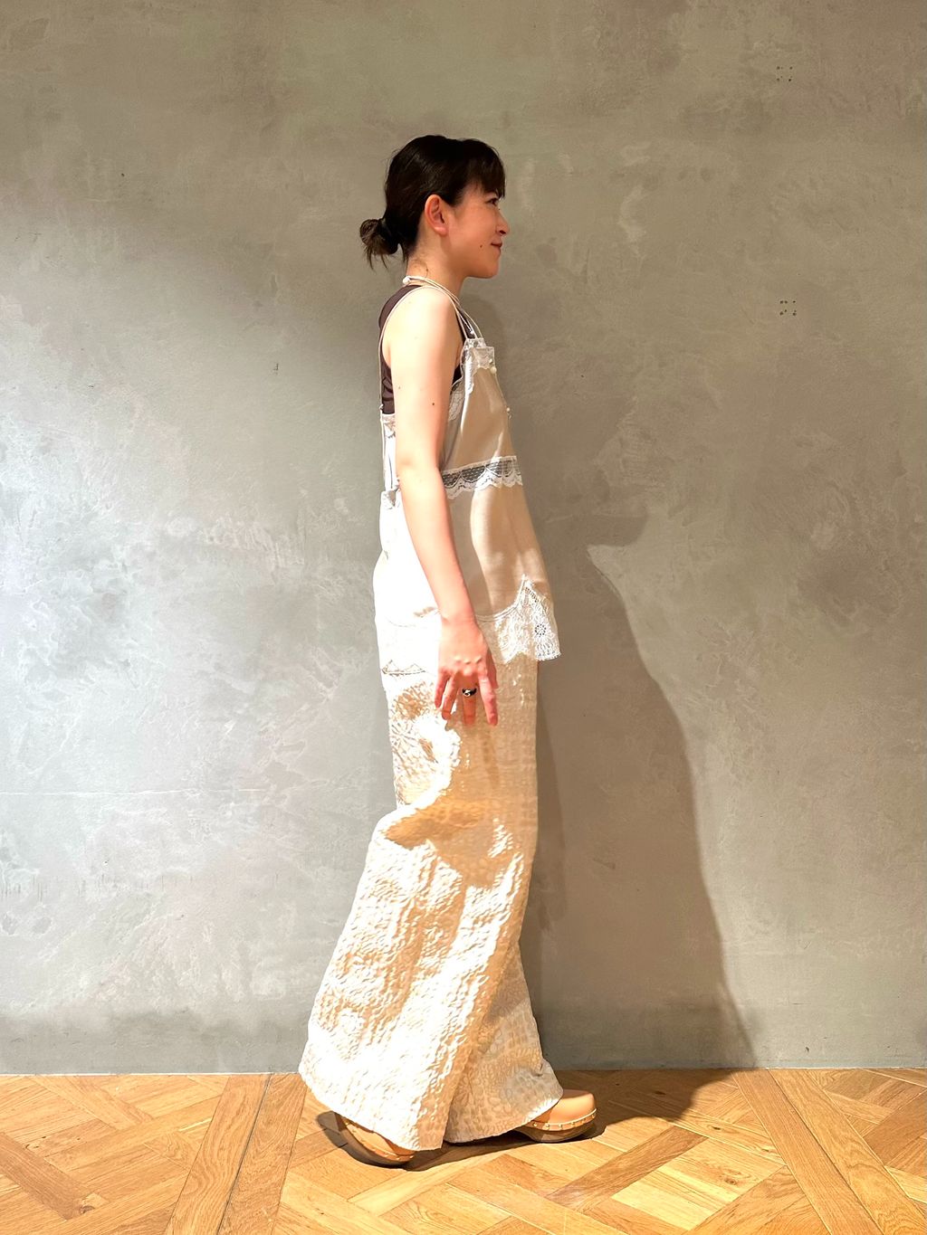 IENA LA BOUCLE サテンレースコンビキャミソールのコーディネート