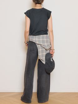 HENLY ノースリーブTシャツのコーディネートスナップ（MUSE）｜MUSE de