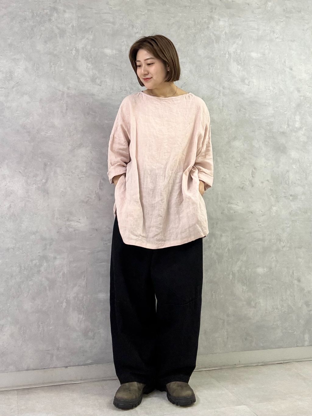 エアリネン Plain-ブラウスのコーディネートスナップ（M.F）｜journal