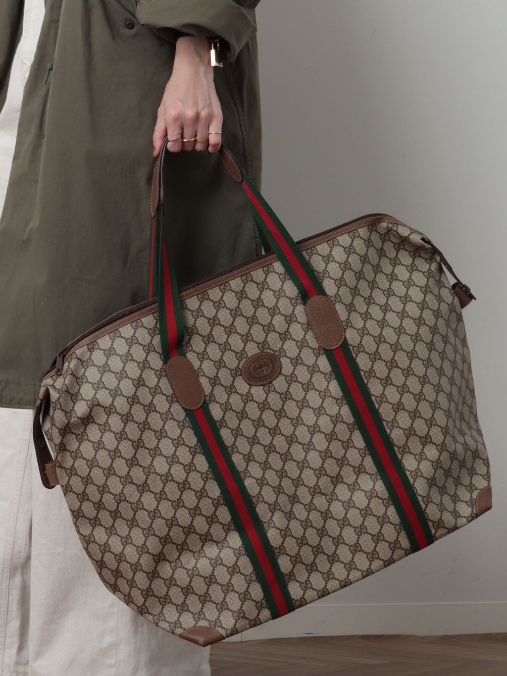 VINTAGE GUCCI/グッチ】ボストンバッグ large gg webのコーディネート