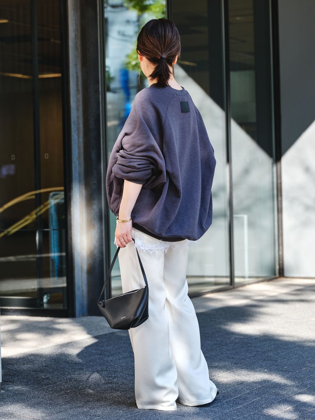 美品♡NOBLEコグザビッグスモーク LEILA WIDE CUFF SWEAT 追加》COG THE BIGSMOKE/コグザビッグスモーク LEILA WIDE CUFF SWEAT