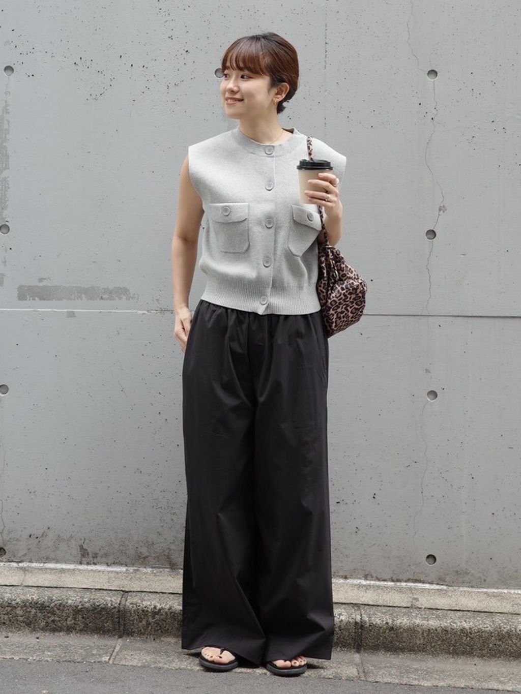 OUTDOOR PRODUCTS Usual Things