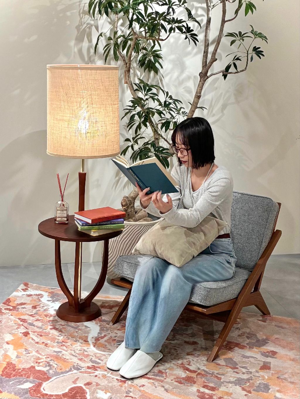 JOURNAL STANDARD FURNITURE