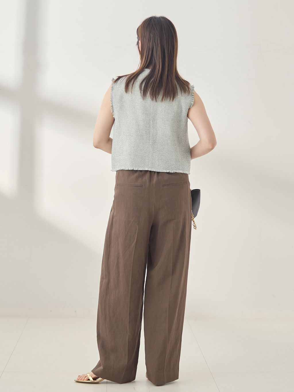 GIOLICA ツイードメッシュノーカラーベストのコーディネートスナップ