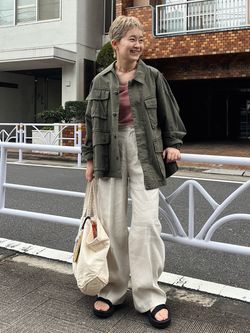 ミリタリーショートブルゾンのコーディネートスナップ（rui