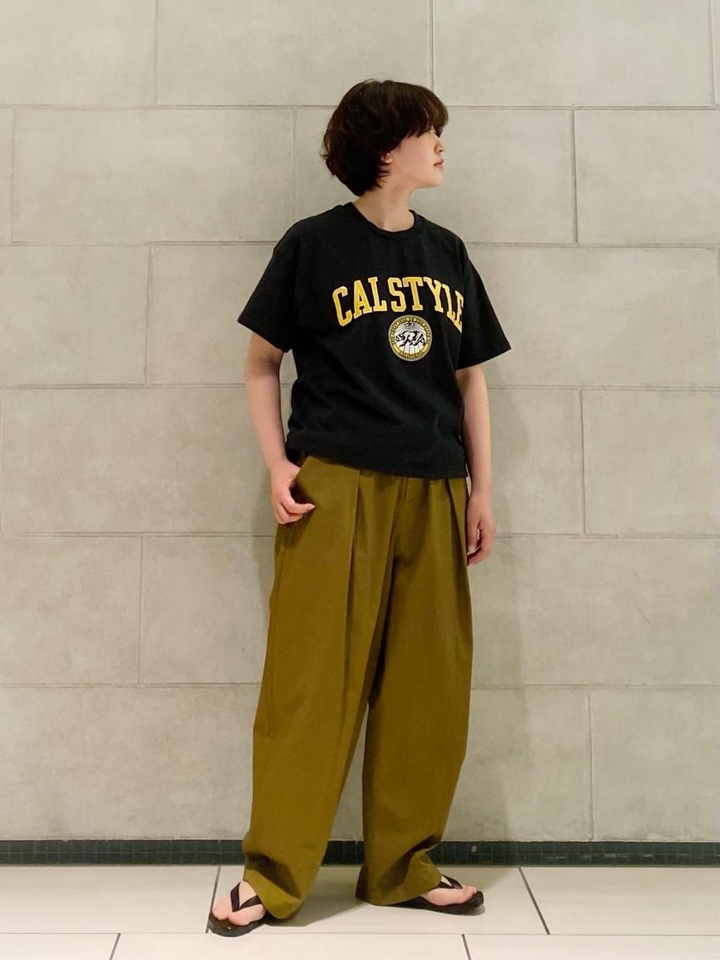 ツイル カームパンツのコーディネートスナップ（AT）｜journal