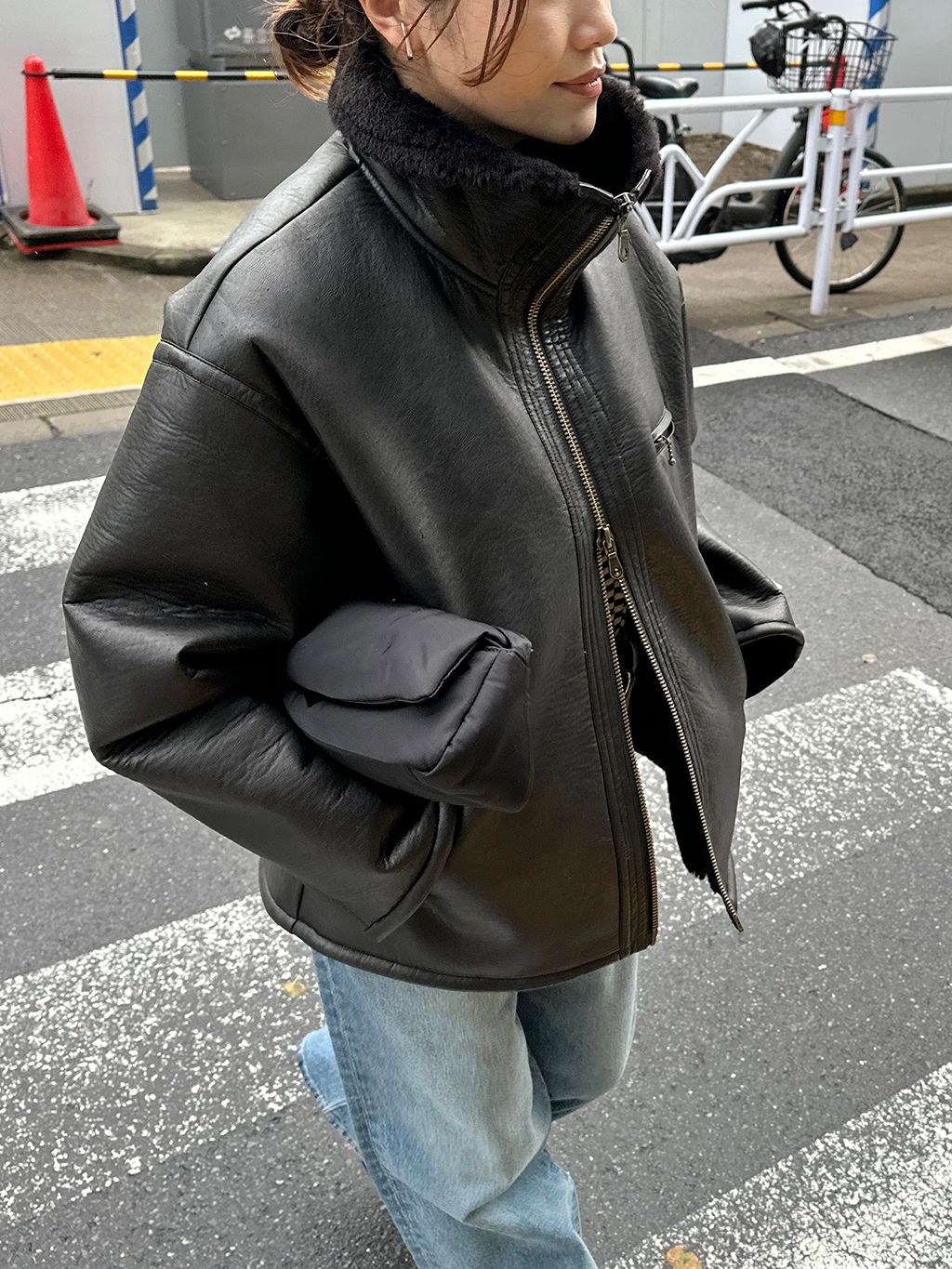WEB限定追加》フェイクレザーボアブルゾンのコーディネート