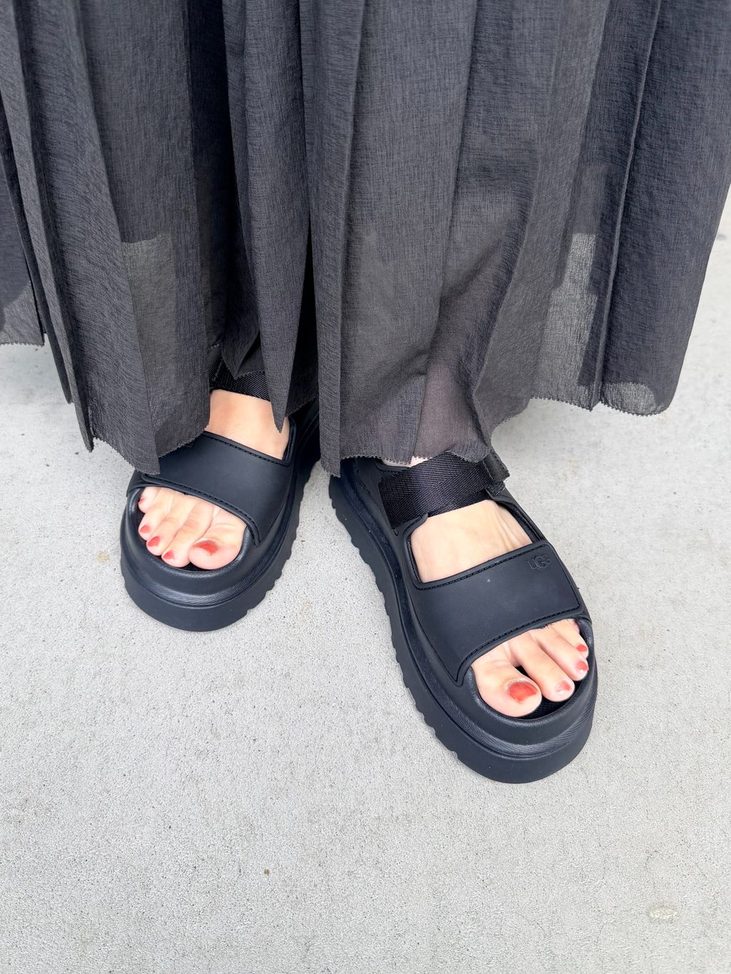 別注カラーあり/追加2》 UGG/アグ GoldenGlow Sandal Wの