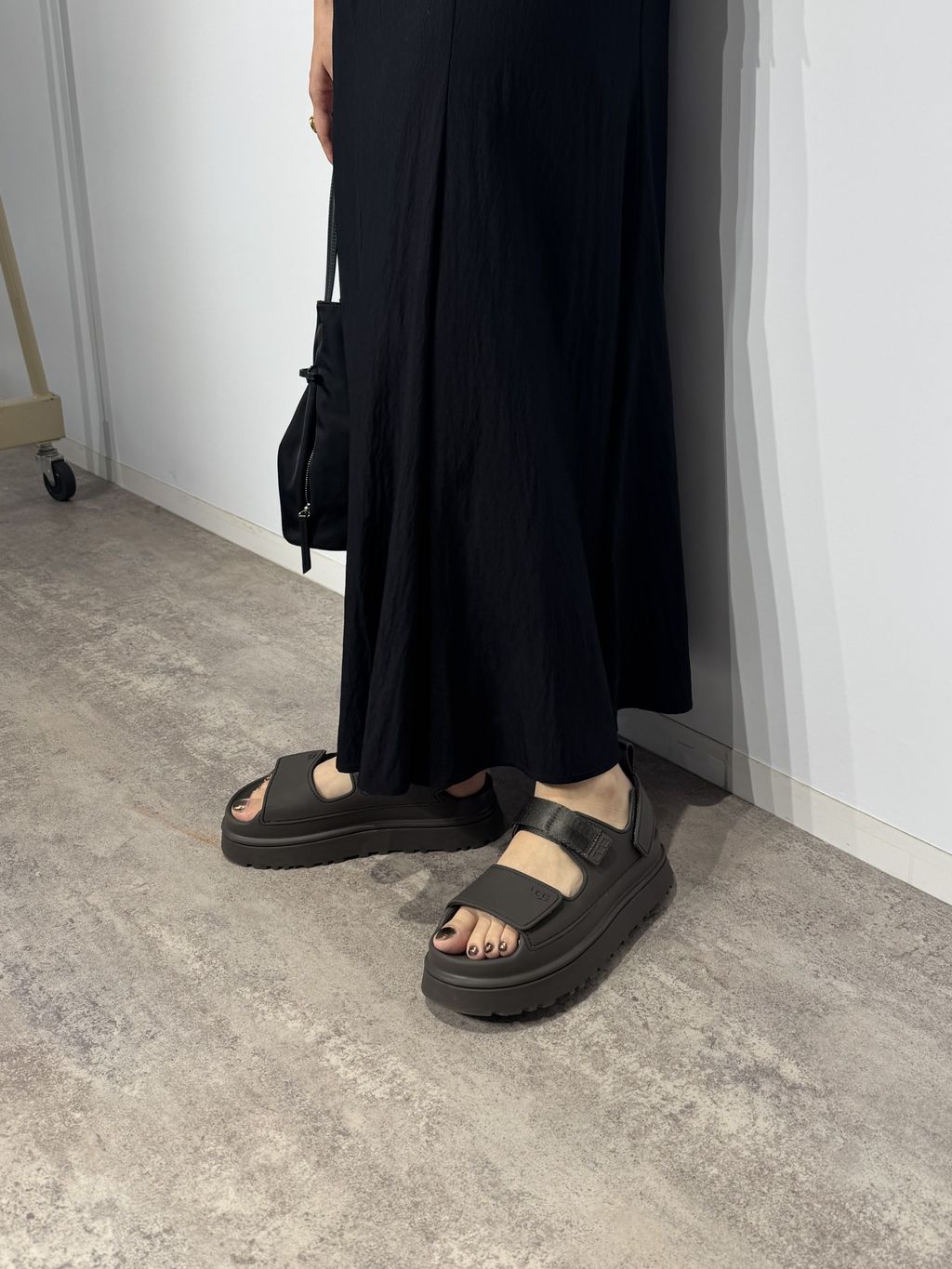 別注カラーあり/追加2》 UGG/アグ GoldenGlow Sandal Wの