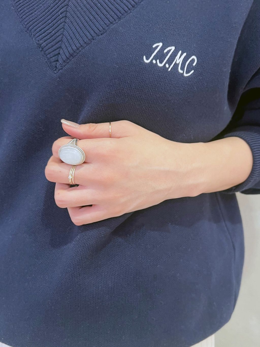 SAMH by LILAS】ホワイトムーンストーンリング SVのコーディネート