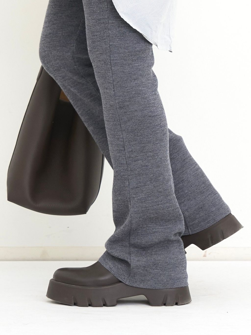 Yak/Cotton RIB TURTLE NECKのコーディネートスナップ（PR Sasaki）｜L