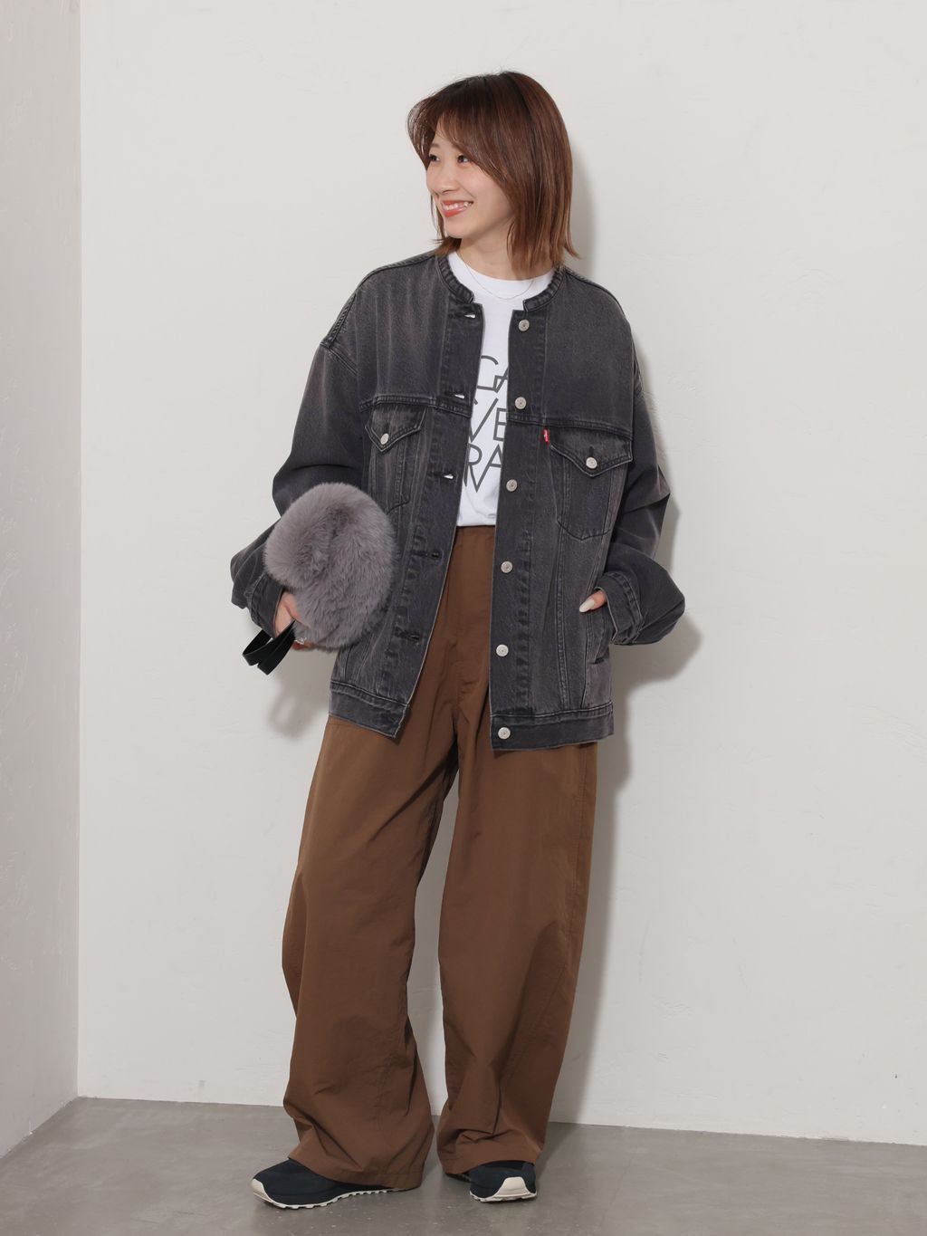 予約》別注【LEVI'S】COLLARLESS XL TRUCKER BK：デニムジャケットの