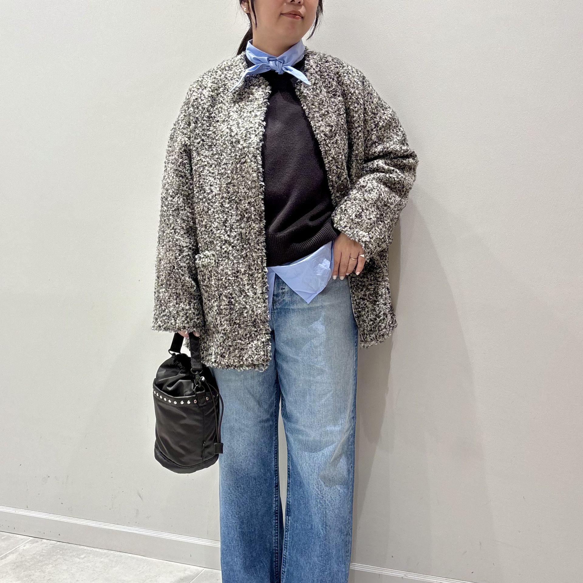 ループヤーンノーカラージャケットコートのコーディネートスナップ