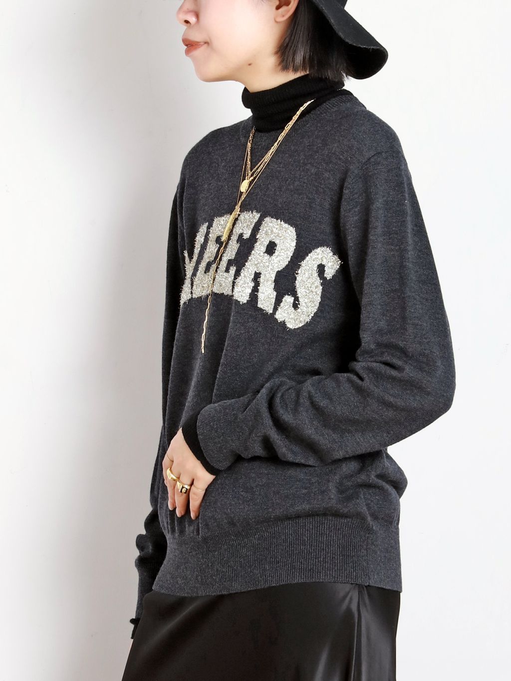 クラシックサテンフレアスカートのコーディネートスナップ（MAE）｜AP