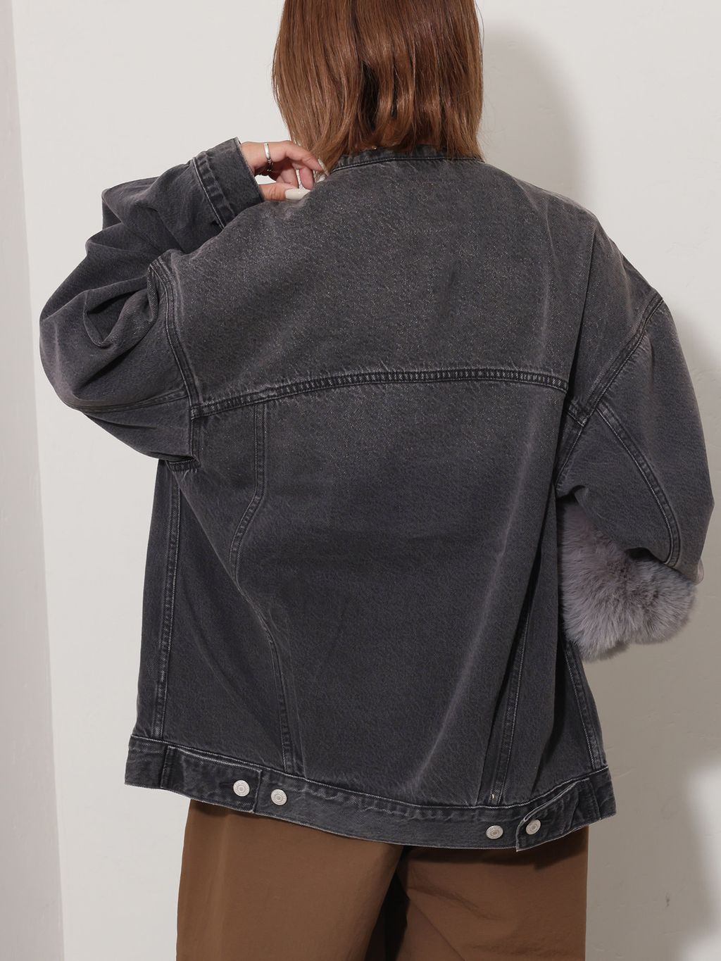 別注【LEVI'S】COLLARLESS XL TRUCKER BK：デニムジャケットの