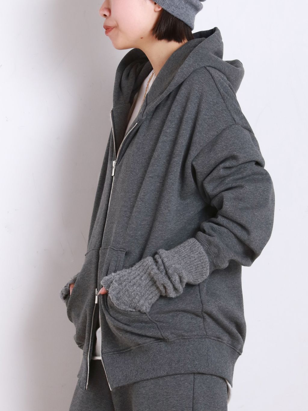 ソフトリブビーニーのコーディネートスナップ（MAE）｜AP STUDIO