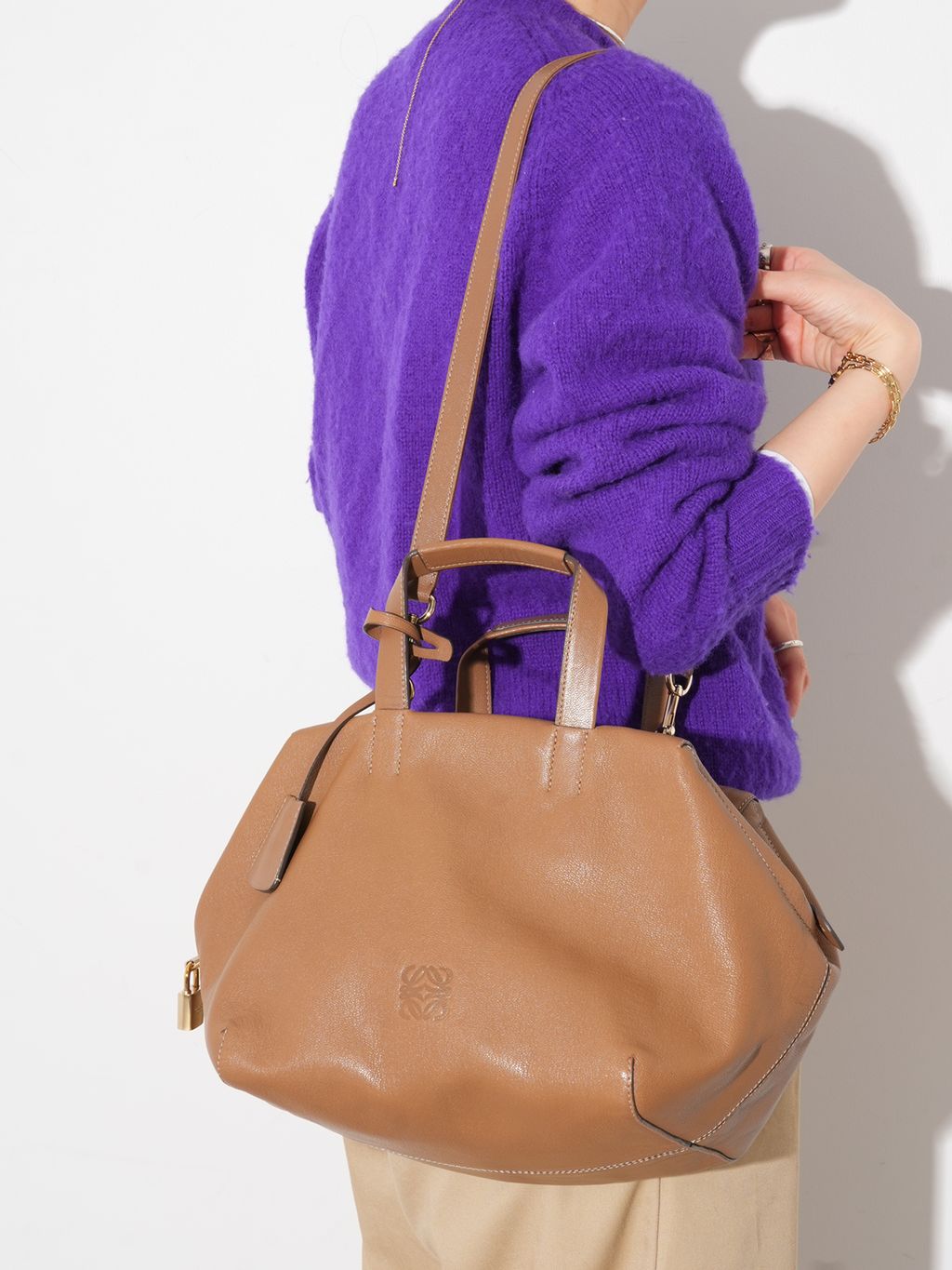 VINTAGE LOEWE/ロエベ】 Origami cubo handbagのコーディネート