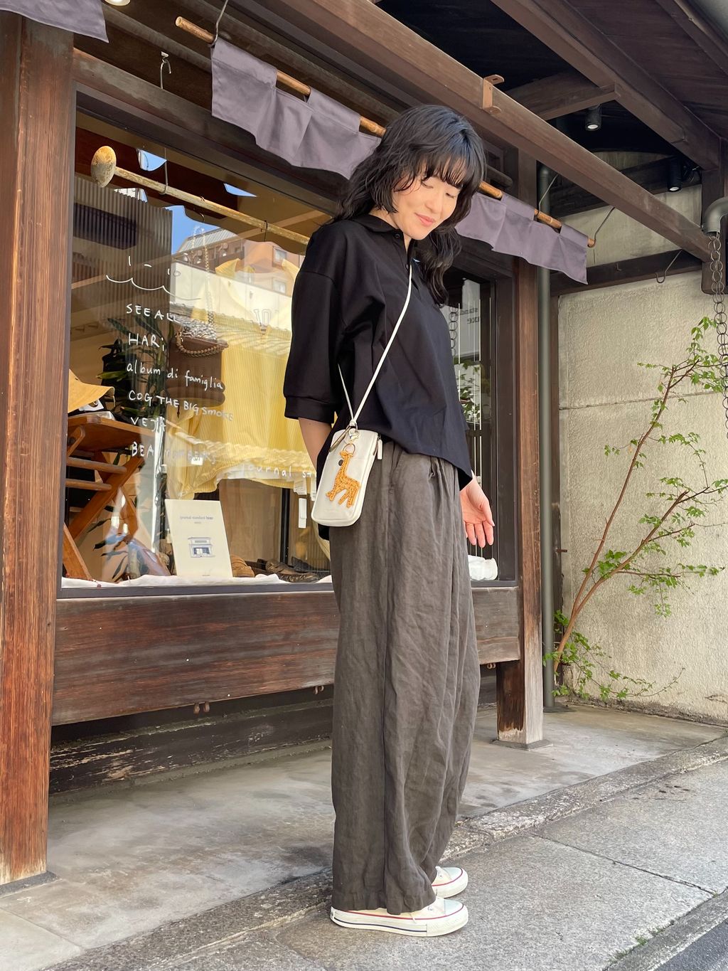 リネンヘリンボンタックイージーパンツのコーディネートスナップ（A.Y