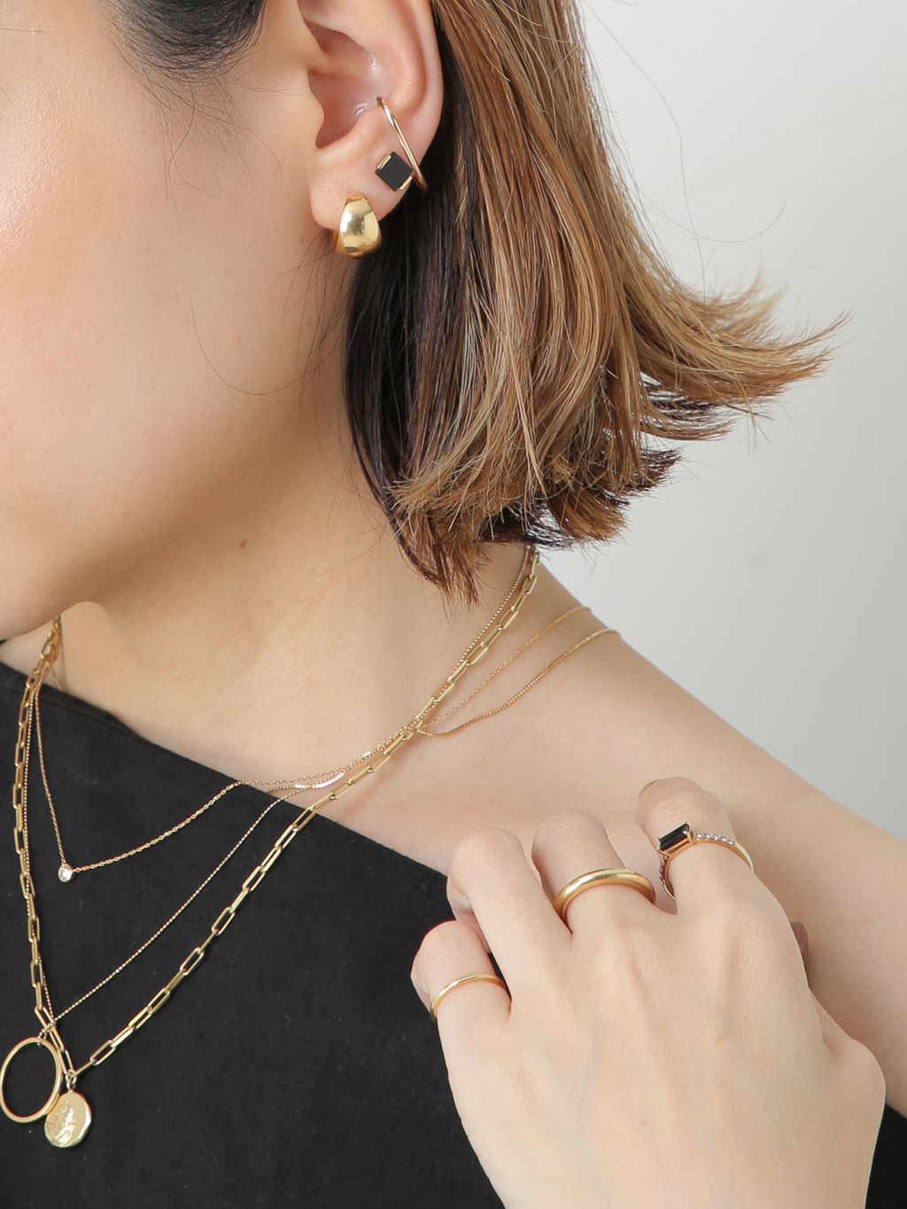 10K square onyx pierce(両耳)のコーディネートスナップ（maki