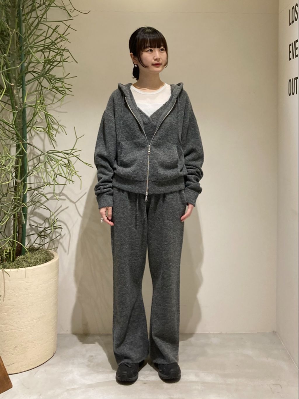 OUTDOOR PRODUCTS Usual Things