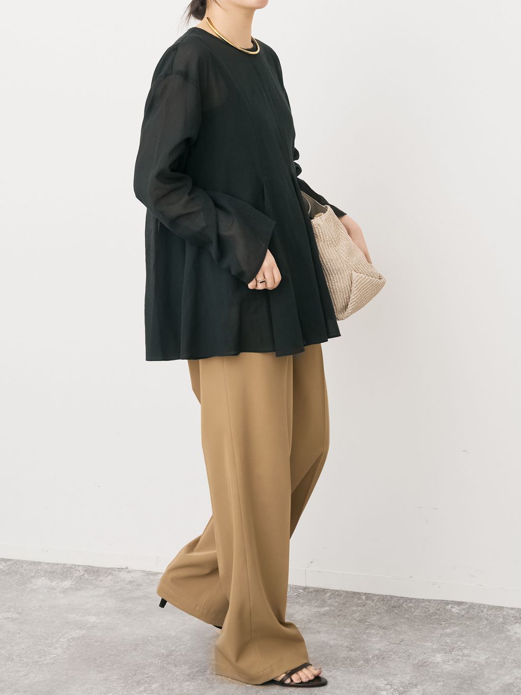 フレアチュニックのコーディネートスナップ（MIHO）｜Spick & Span