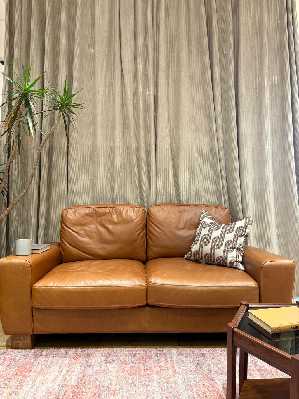 大型商品》FRESNO SOFA 2P 2nd フレスノソファのコーディネート