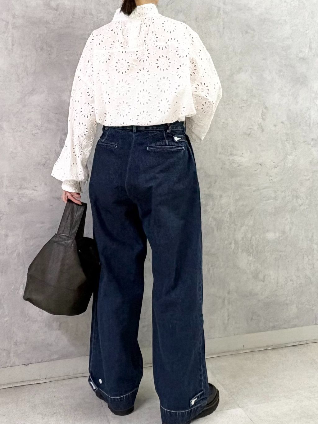 ローンレース ハイネックパフブラウスのコーディネートスナップ（K.H