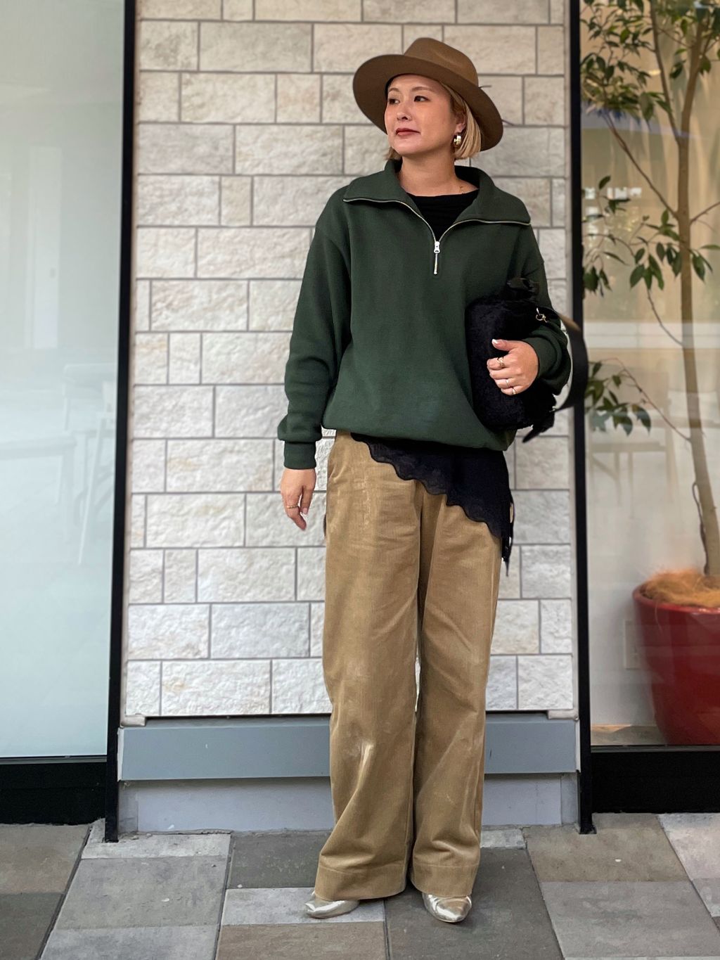 ウォッシャブル / コーデュロイペインターパンツのコーディネート