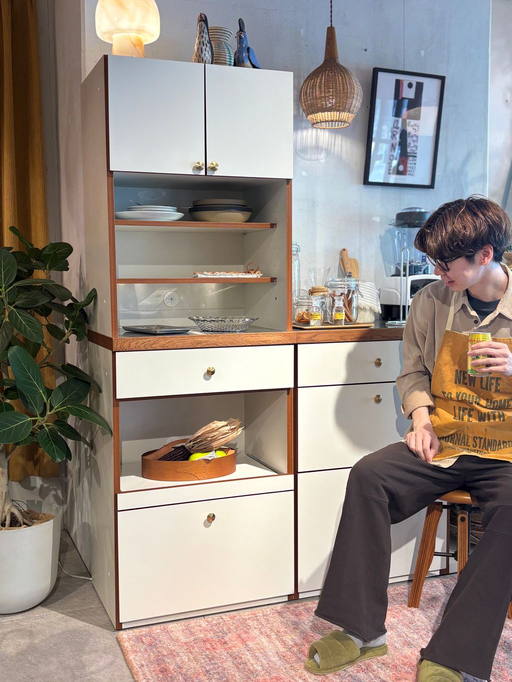 JOURNAL STANDARD FURNITURE
