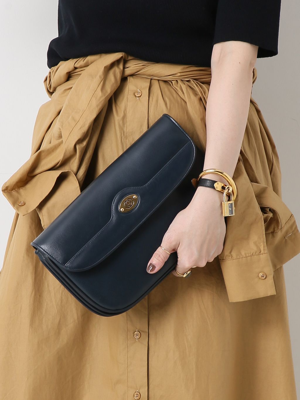 ビンテージGucci スエード クラッチバッグ VINTAGE GUCCI/グッチ】クラッチバッグのコーディネートスナップ（maki