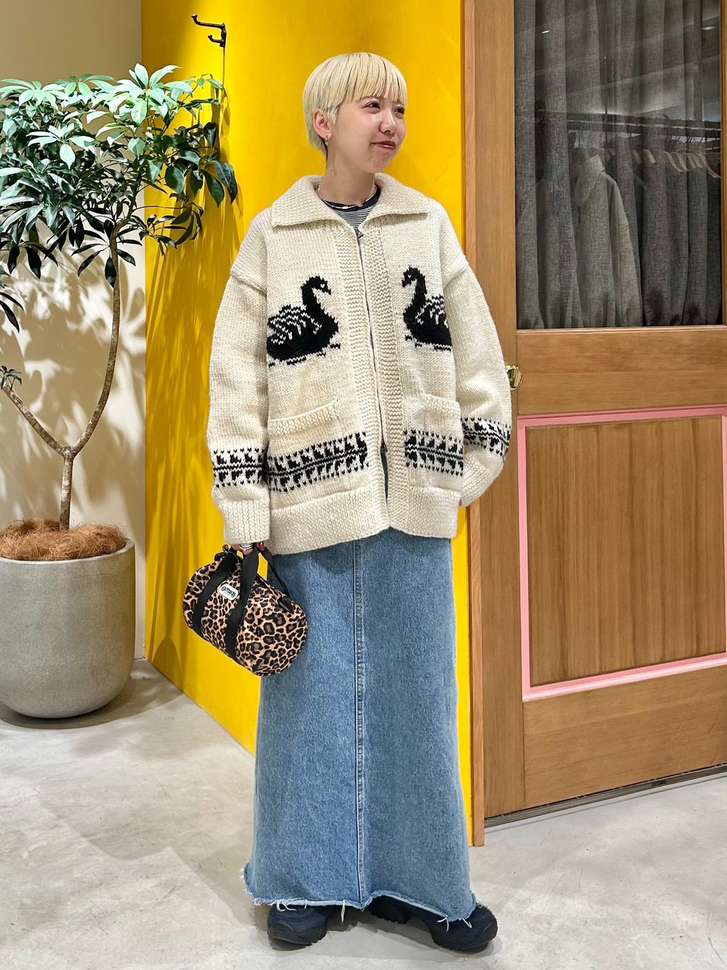 OUTDOOR PRODUCTS Usual Things