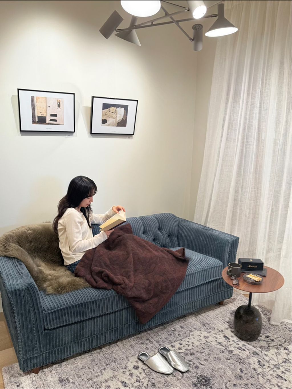 JOURNAL STANDARD FURNITURE