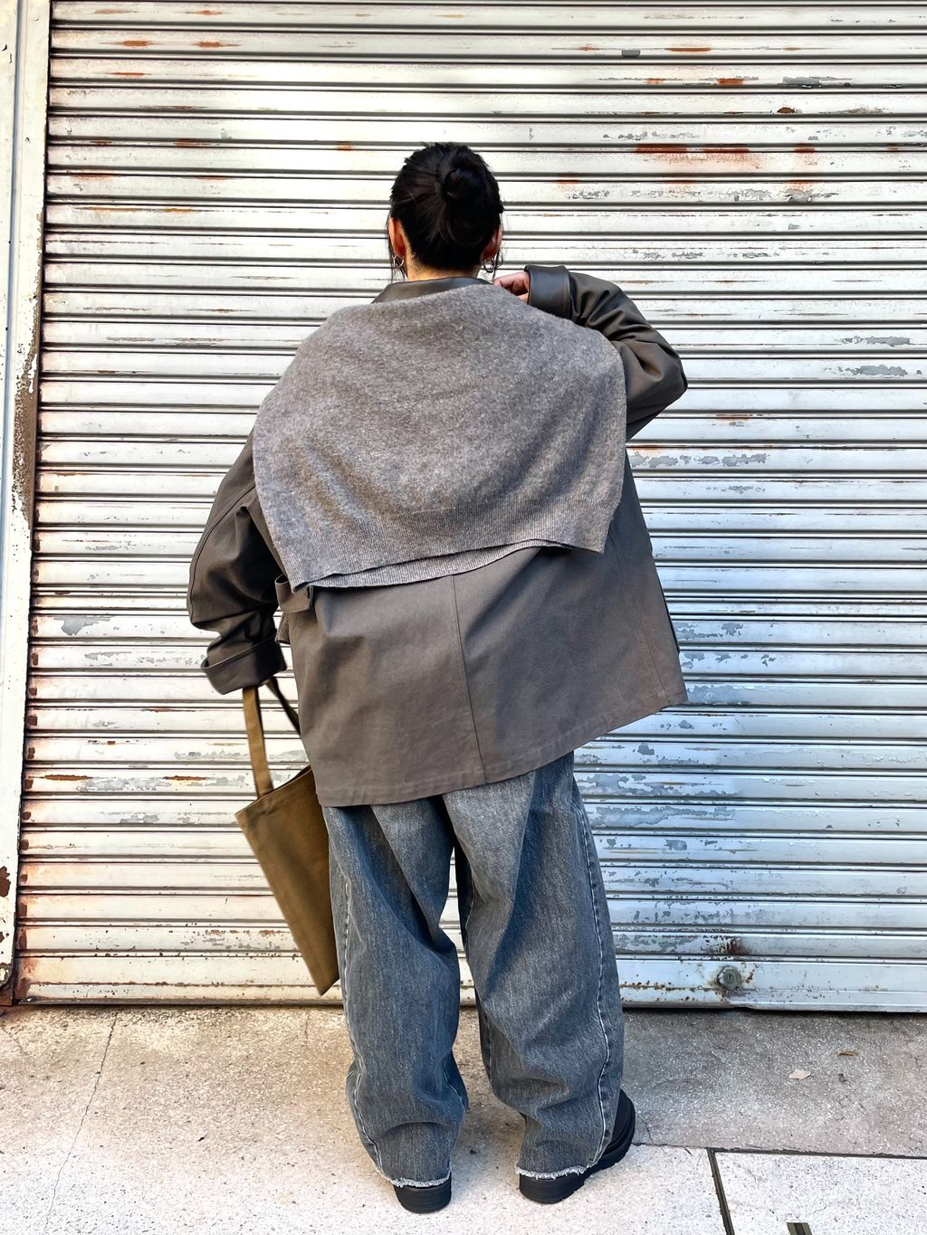 ツイル カバーオールのコーディネートスナップ（R.T）｜journal