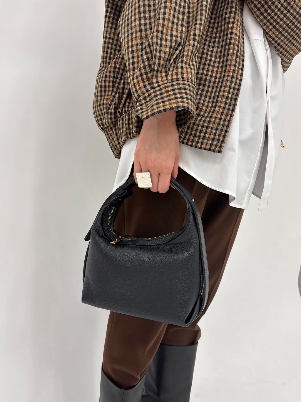 PELLETTERIA MARANT 2WAY STRAP BAGのコーディネートスナップ（Minami