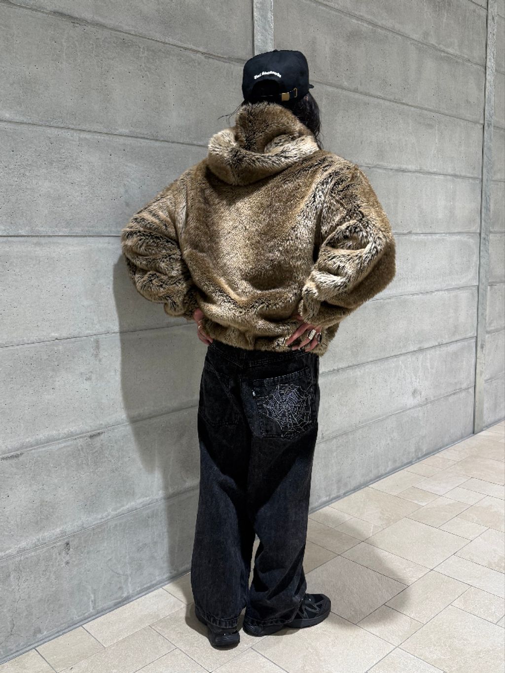 TISSAVEL / ティサベル エスキモー ジップ フーディのコーディネート