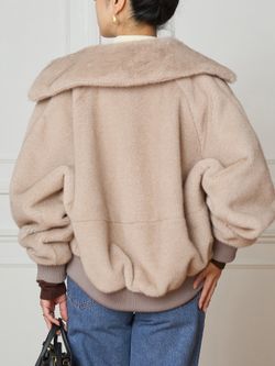 IENA LA BOUCLE ecoファーブルゾンのコーディネートスナップ（maru