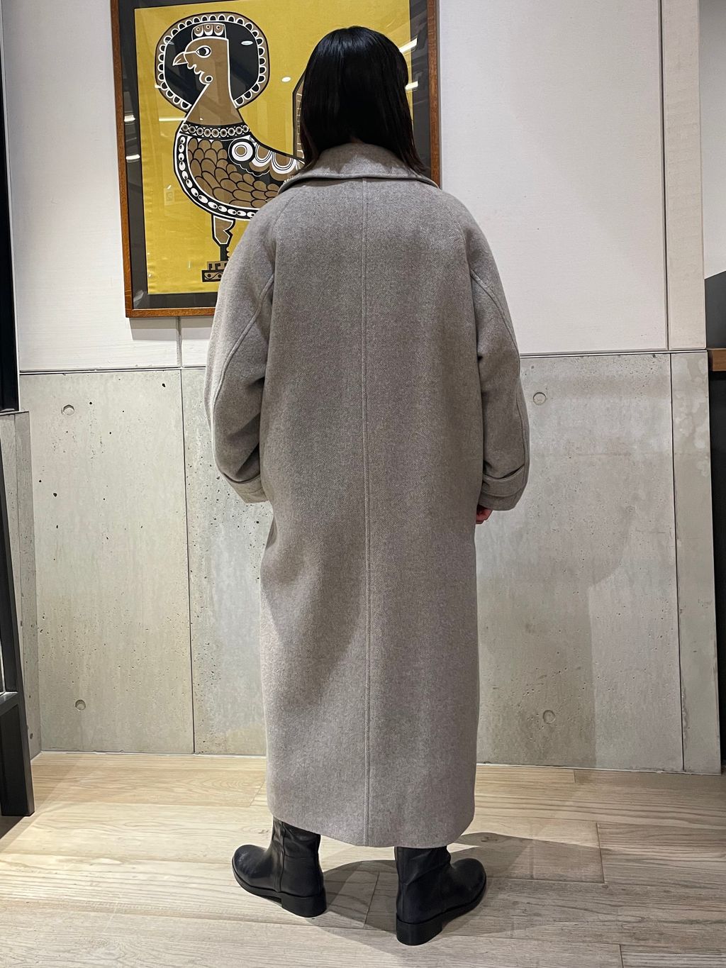 MANTECO Soutien ロングコートのコーディネートスナップ（kawamura