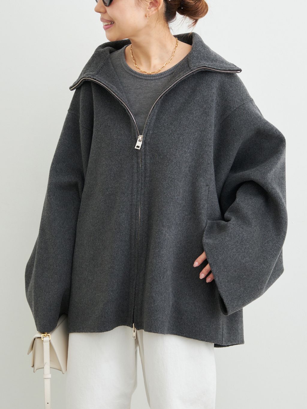 CINOH/チノ 】PUFFER COATのコーディネートスナップ（MIO）｜Deuxieme