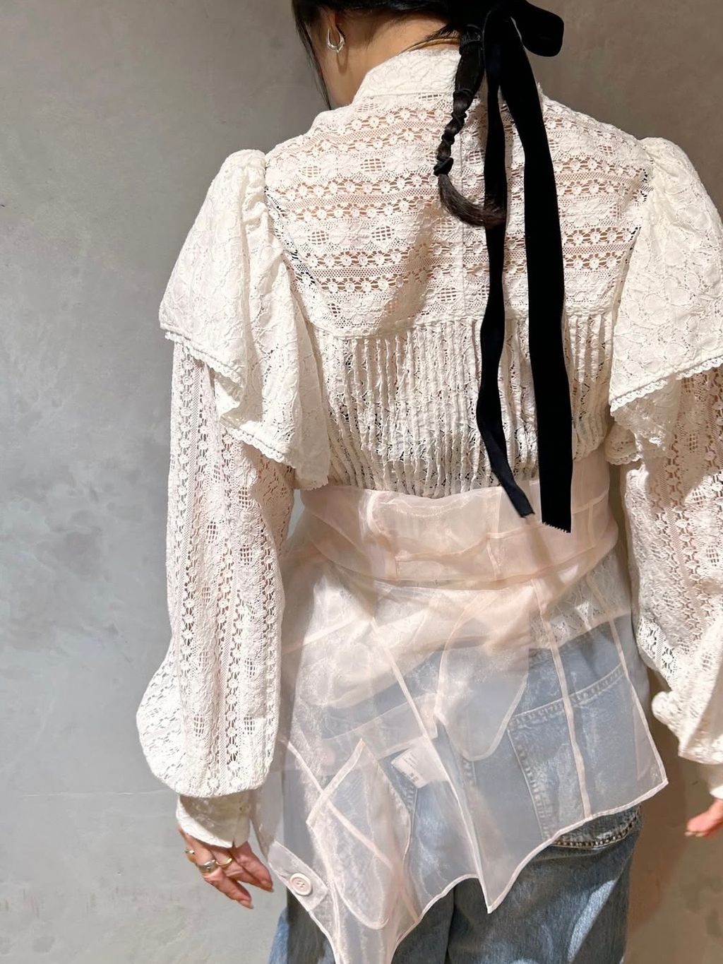 IENA LA BOUCLE レースオンレースブラウスのコーディネートスナップ