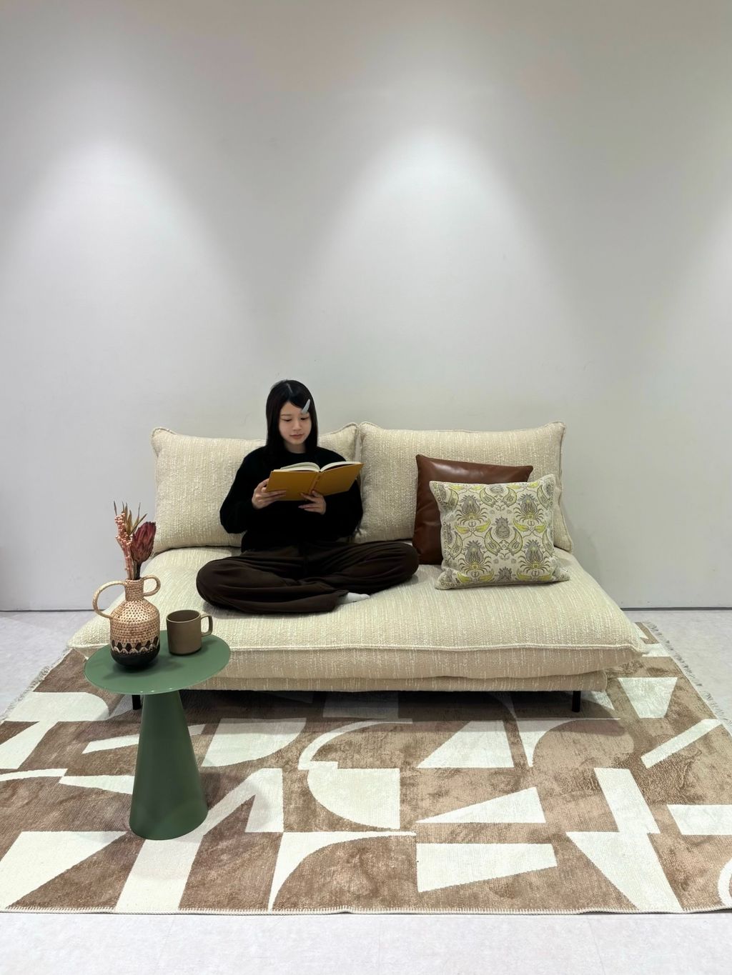 JOURNAL STANDARD FURNITURE