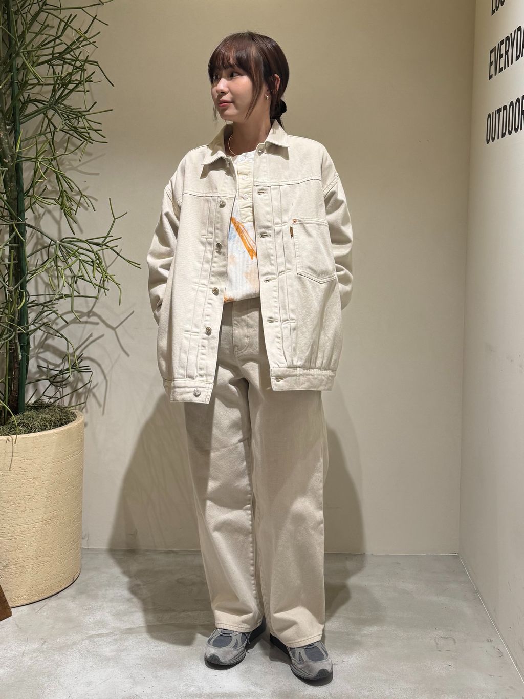 OUTDOOR PRODUCTS Usual Things