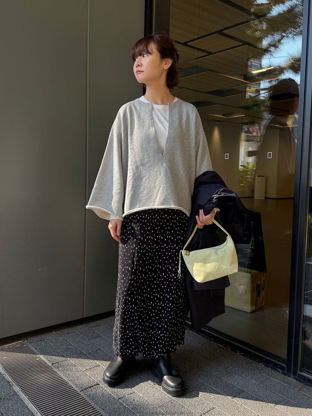flower pleats アイラインスカートのコーディネートスナップ（Chika