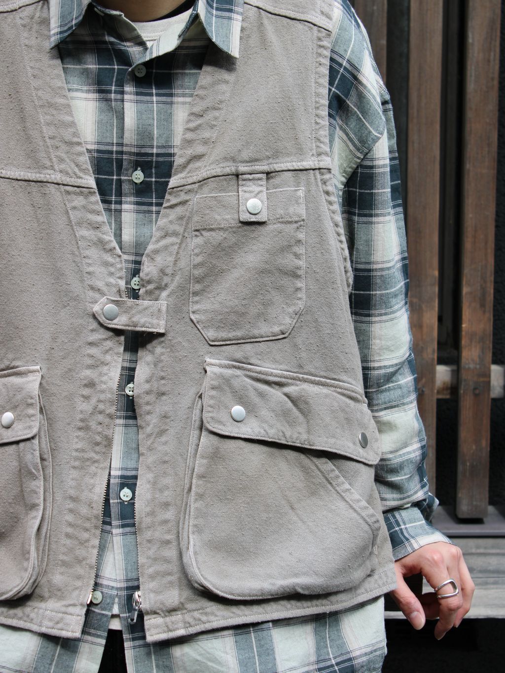 ANCELLM / アンセルム C/R DUCK UTILITY VESTのコーディネートスナップ