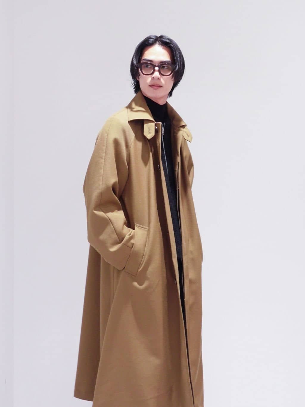 ENCOMING(インカミング) 別注 Back Pleated Coatのコーディネート