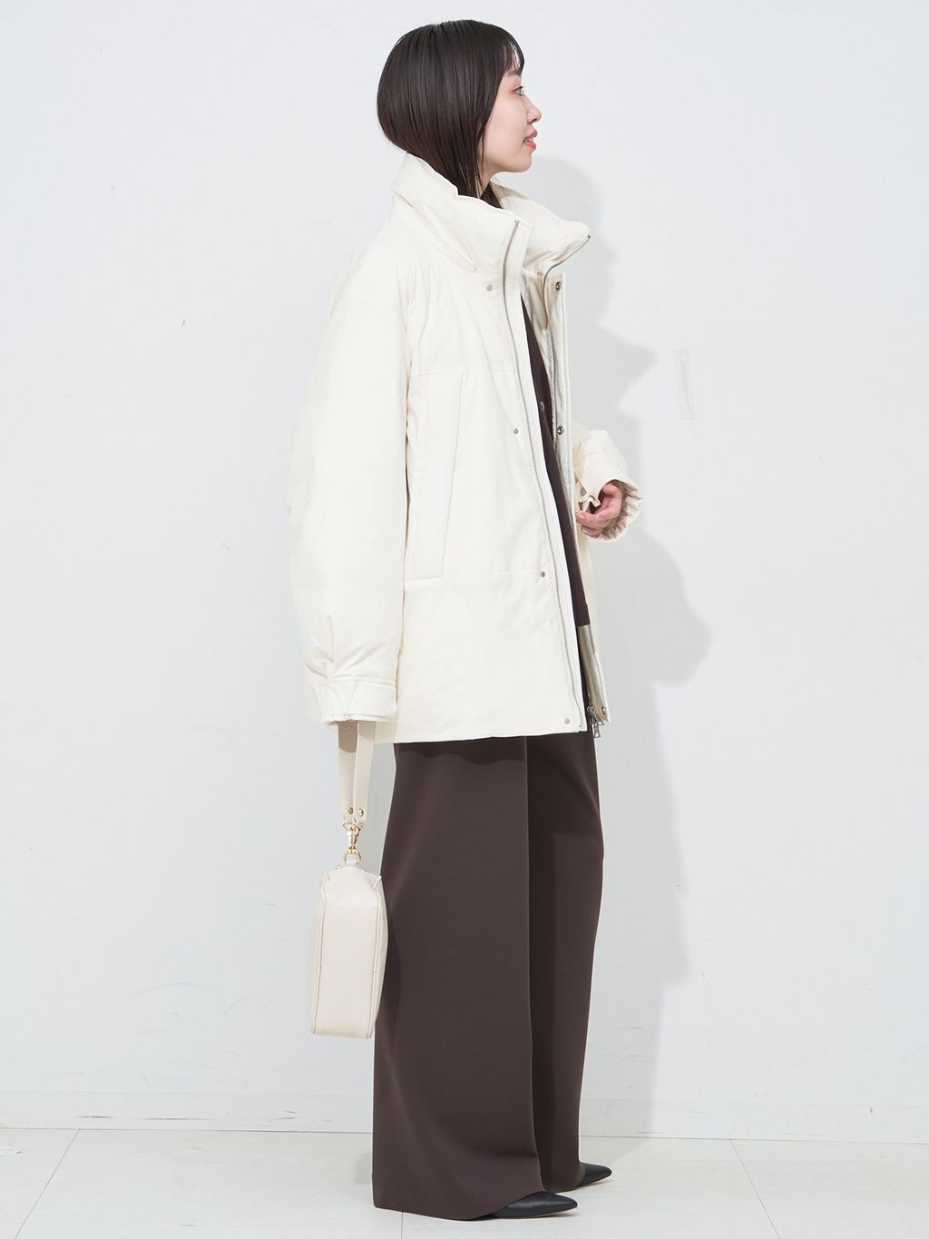 フェザーライト撥水モンスターダウンのコーディネートスナップ（rino